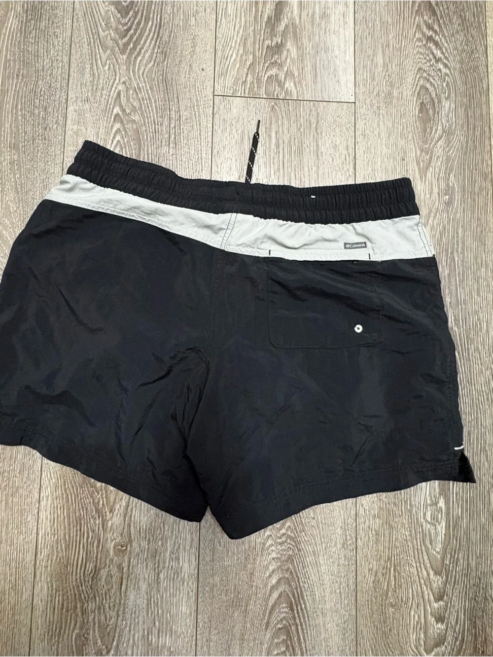 Columbia lightweight black